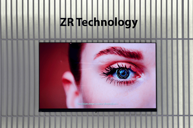 2026 CES展现对“感官真实”的极致追求j9平台当RGB技术遇到高端视听：东芝电视在(图3)